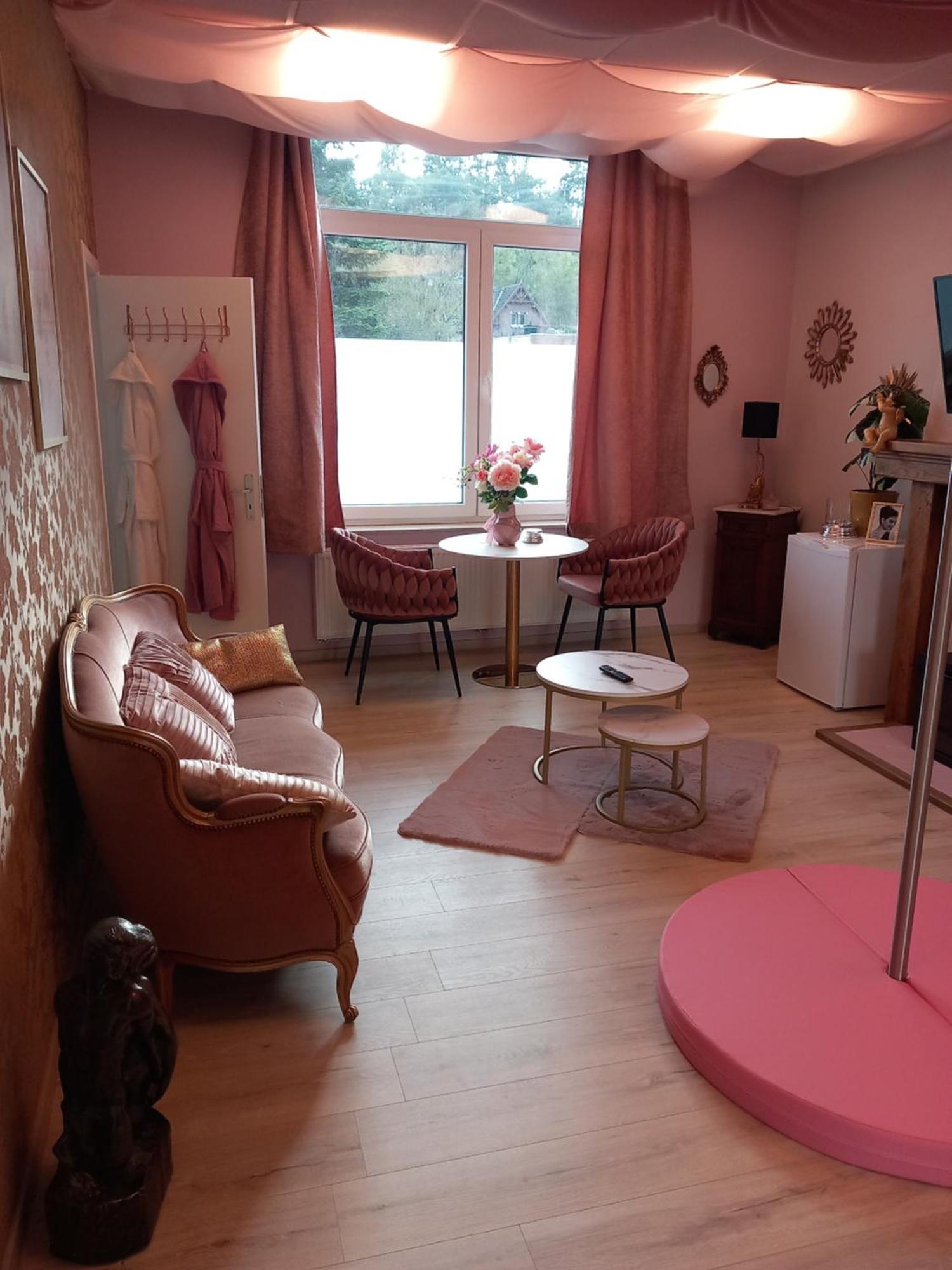 Vip Room 209 Trooz Extérieur photo
